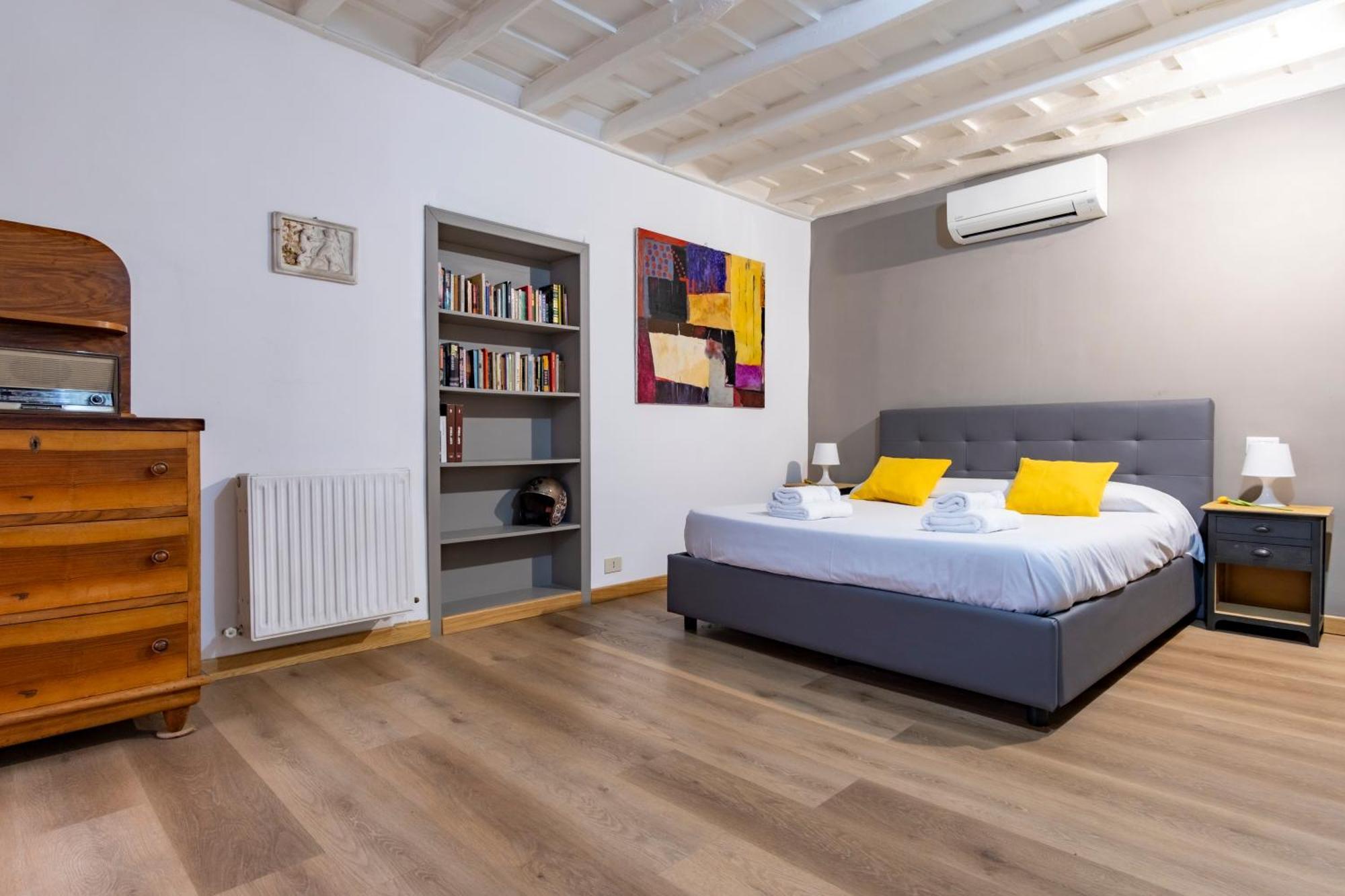 Apartment Elegantis Monti Rome